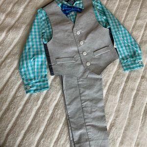 Izod Gray 4 piece set